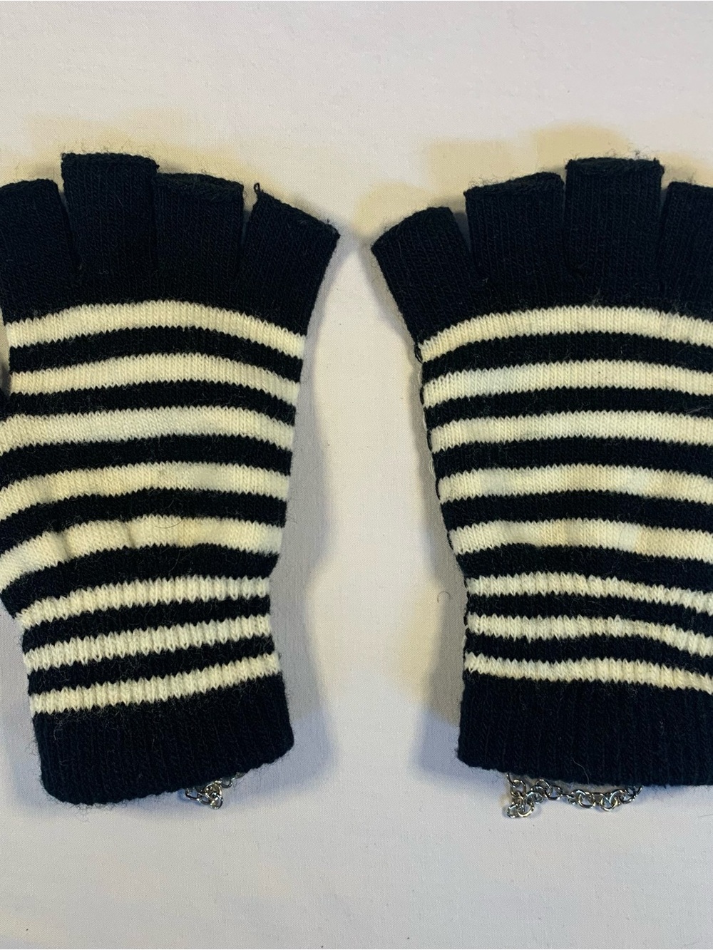 Hot Topic Black and White Striped Fingerless Mittens with Chain - Picture 2 of 2